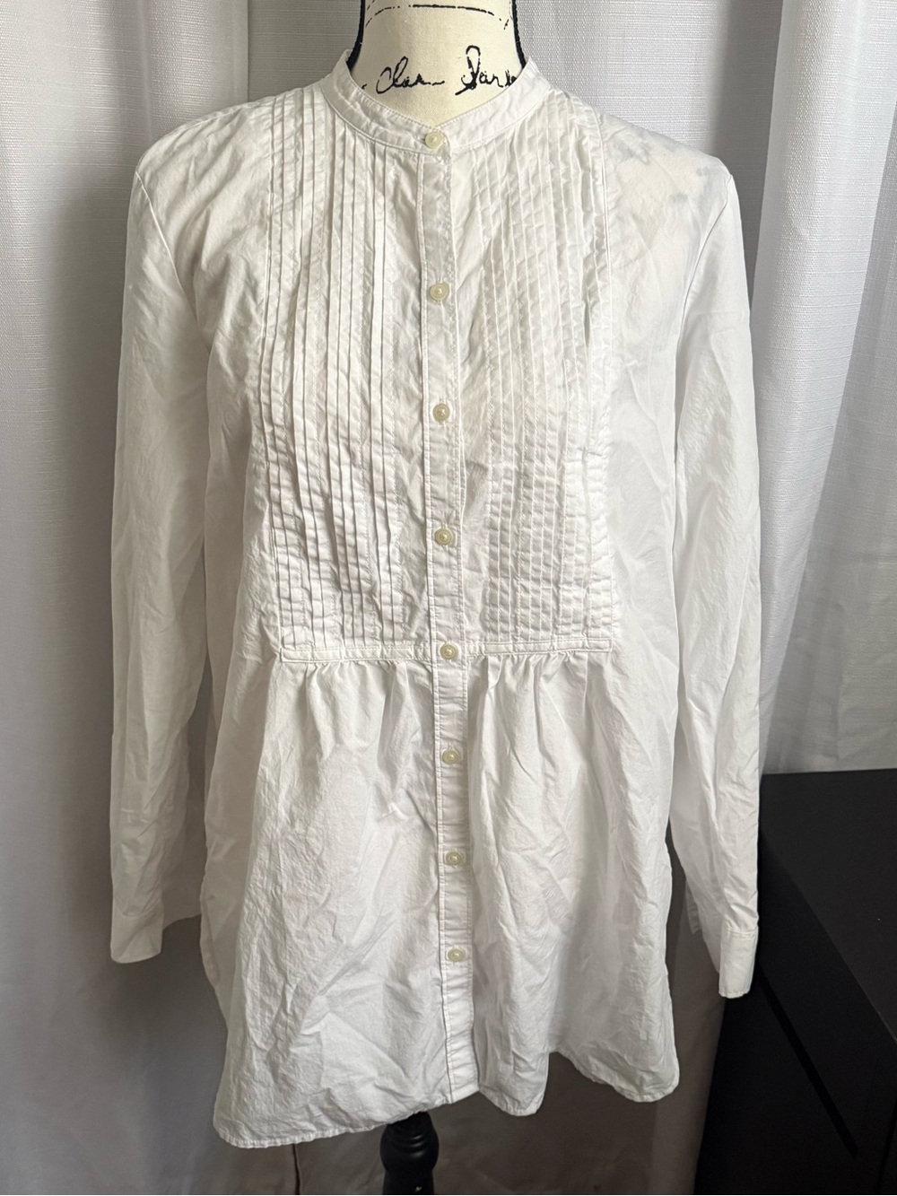 GAP White Pintuck Front Long-Sleeve Women’s Shirt